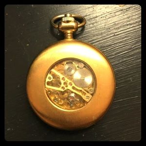 Wind up pocket watch